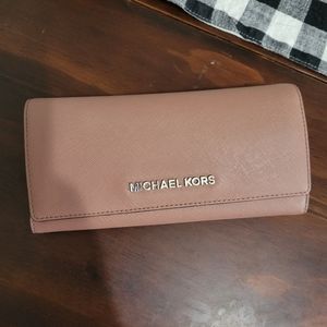 Michael Kors Muted Muave Wallet